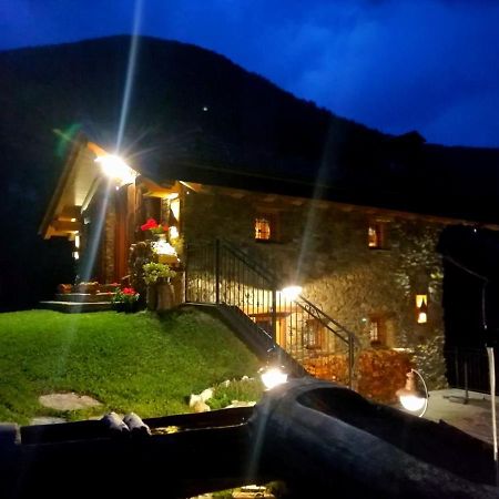 Chalet Cuore Selvatico Monno Екстер'єр фото