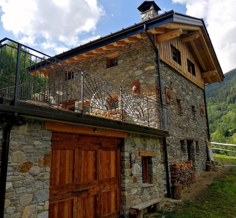 Chalet Cuore Selvatico Monno Екстер'єр фото
