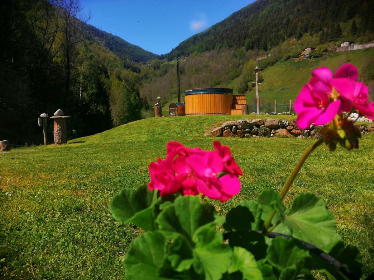 Chalet Cuore Selvatico Monno Екстер'єр фото