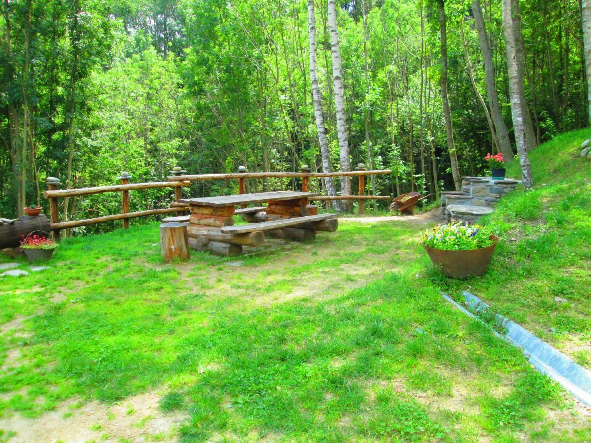 Chalet Cuore Selvatico Monno Екстер'єр фото